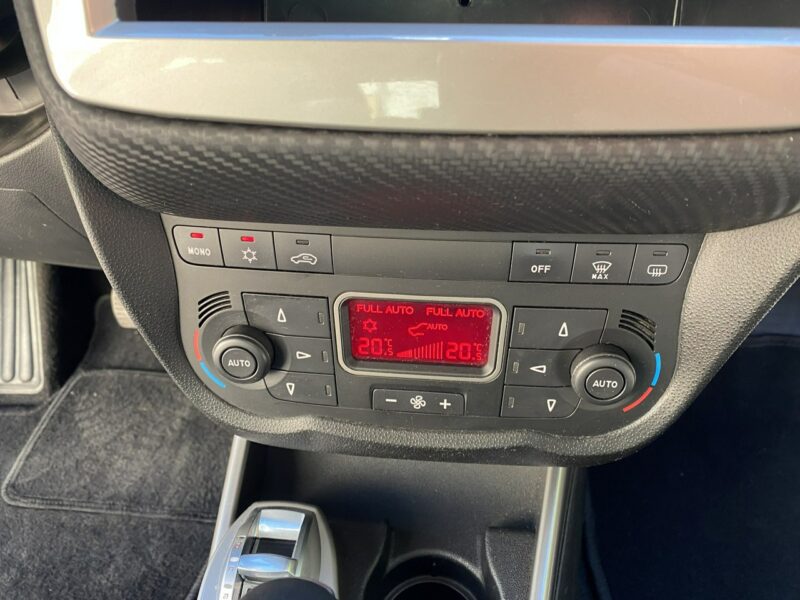 Alfa Romeo Mito Automat, 1,4 turbo benzyna. tempomat, podgrz. fotele, łopatki, isofix