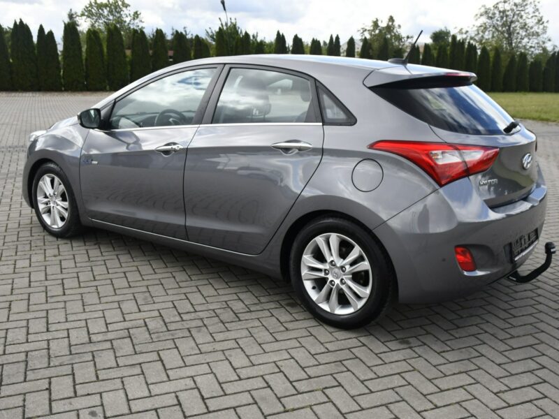 Hyundai i30 1,6 BENZ Kam.Cofania.Navi.Xenony.Skóry.Elektr.Fotele.Podg.Fot.LEDY I (2002-2013)