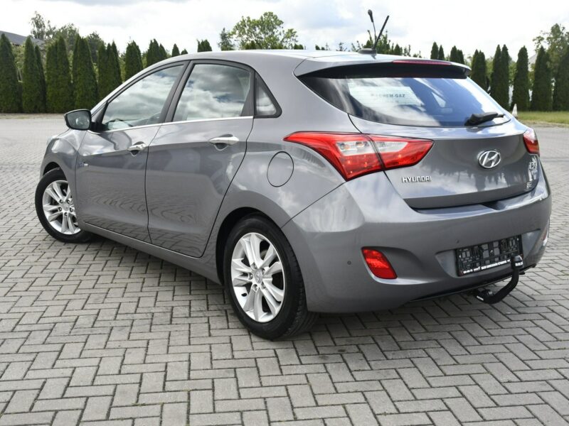 Hyundai i30 1,6 BENZ Kam.Cofania.Navi.Xenony.Skóry.Elektr.Fotele.Podg.Fot.LEDY I (2002-2013)