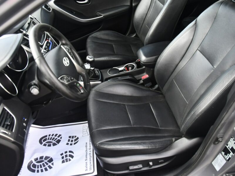 Hyundai i30 1,6 BENZ Kam.Cofania.Navi.Xenony.Skóry.Elektr.Fotele.Podg.Fot.LEDY I (2002-2013)