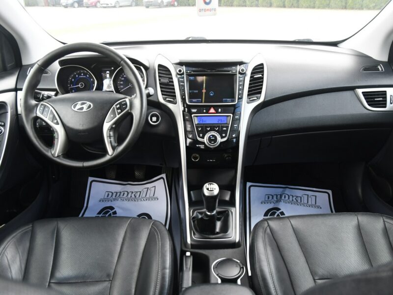 Hyundai i30 1,6 BENZ Kam.Cofania.Navi.Xenony.Skóry.Elektr.Fotele.Podg.Fot.LEDY I (2002-2013)