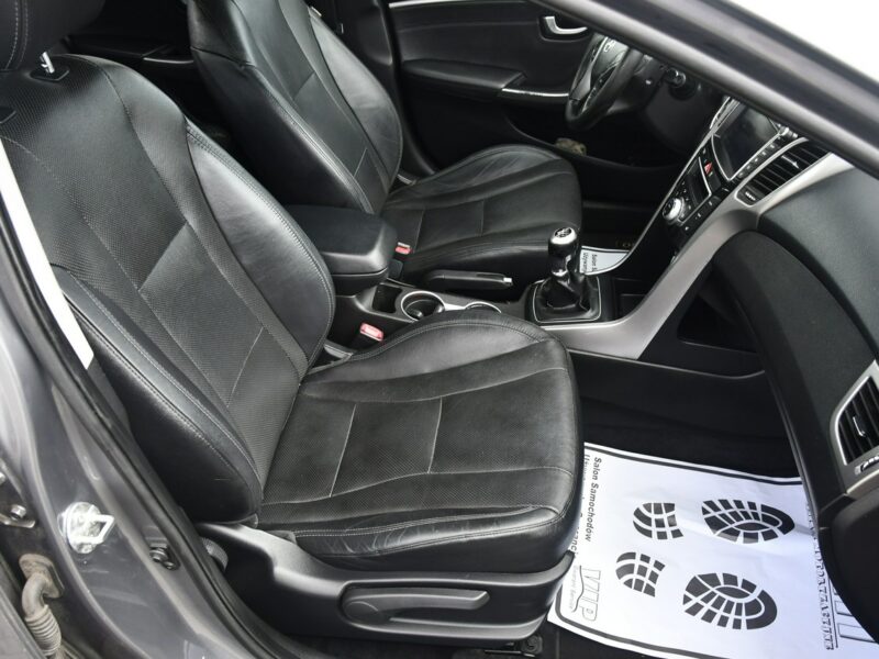 Hyundai i30 1,6 BENZ Kam.Cofania.Navi.Xenony.Skóry.Elektr.Fotele.Podg.Fot.LEDY I (2002-2013)