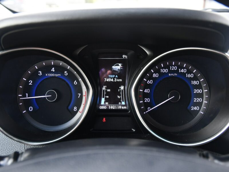 Hyundai i30 1,6 BENZ Kam.Cofania.Navi.Xenony.Skóry.Elektr.Fotele.Podg.Fot.LEDY I (2002-2013)