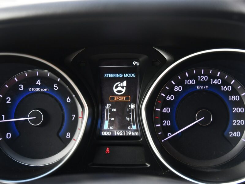 Hyundai i30 1,6 BENZ Kam.Cofania.Navi.Xenony.Skóry.Elektr.Fotele.Podg.Fot.LEDY I (2002-2013)