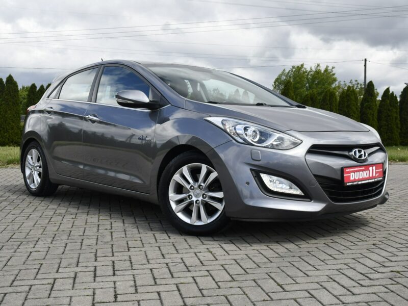 Hyundai i30 1,6 BENZ Kam.Cofania.Navi.Xenony.Skóry.Elektr.Fotele.Podg.Fot.LEDY I (2002-2013)
