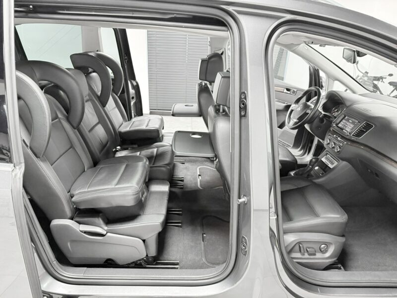 Volkswagen Sharan 2.0 TDI 177PS+DSG"KARAT Exclusive"7-Osobowy*BiXenon*NAVI*DYNAUDIO HiFi II (2010-)
