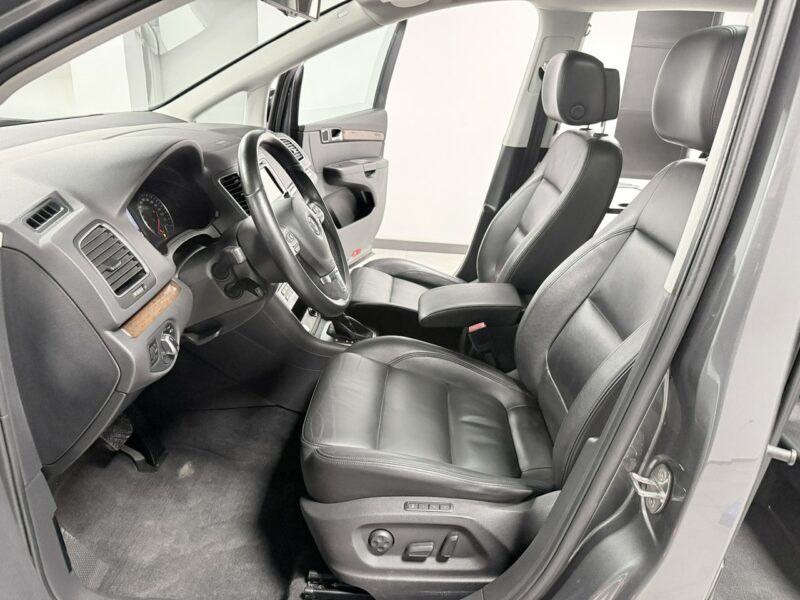 Volkswagen Sharan 2.0 TDI 177PS+DSG"KARAT Exclusive"7-Osobowy*BiXenon*NAVI*DYNAUDIO HiFi II (2010-)