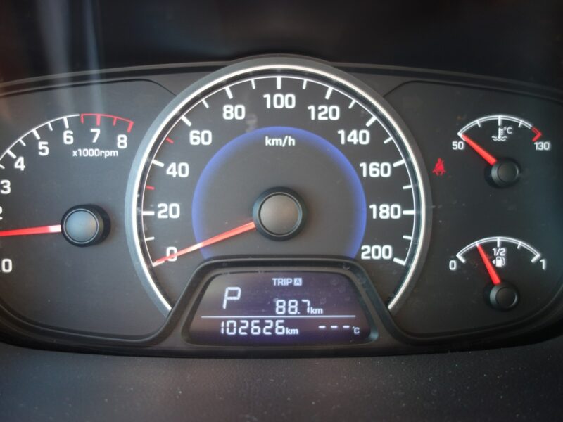Hyundai i10 Hyundai i10 II (2013-)