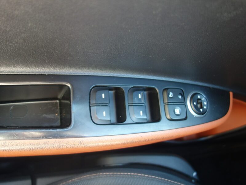 Hyundai i10 Hyundai i10 II (2013-)