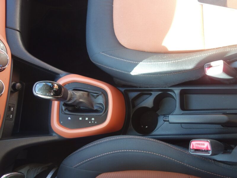 Hyundai i10 Hyundai i10 II (2013-)