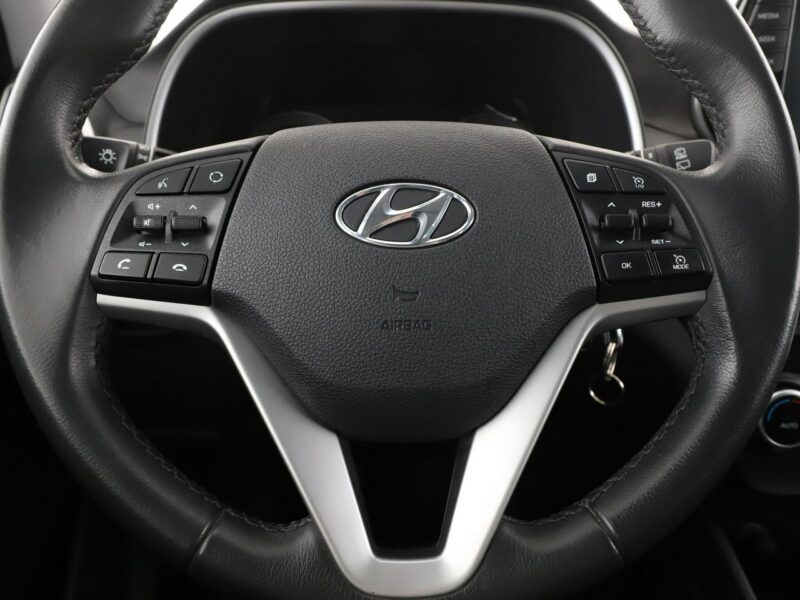 Hyundai Tucson lift navi czujniki i kamera parkowania klima auto III (2015-2020)