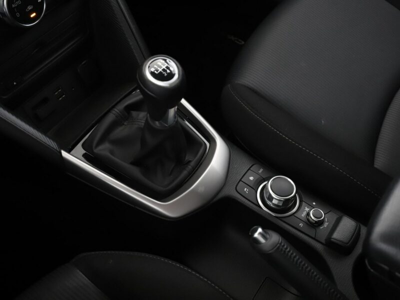 Mazda CX-3 niski przebieg navi PDC tempomat klima-auto Bluetooth