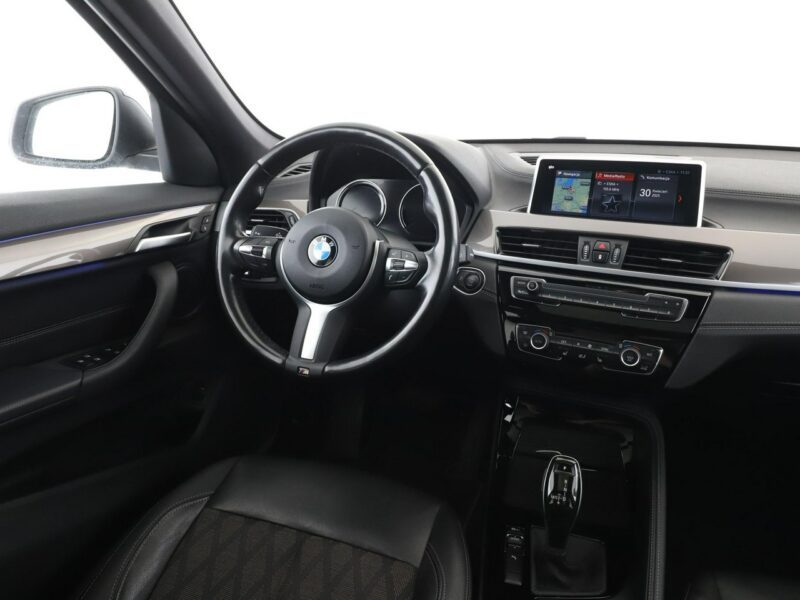 BMW X1 automat X-Line panorama Full LED grzane fotele navi II (F48) (2015-)