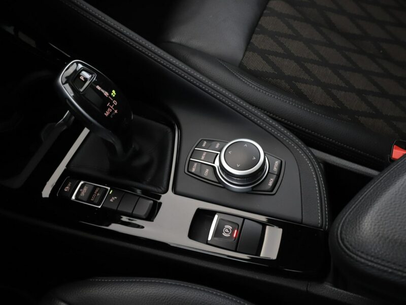 BMW X1 automat X-Line panorama Full LED grzane fotele navi II (F48) (2015-)