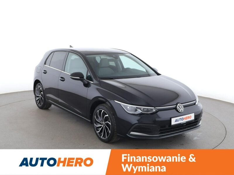 Volkswagen Golf hybryda plug-in automat alcantara virtual navi kamera ACC climatronic VIII (2020-)