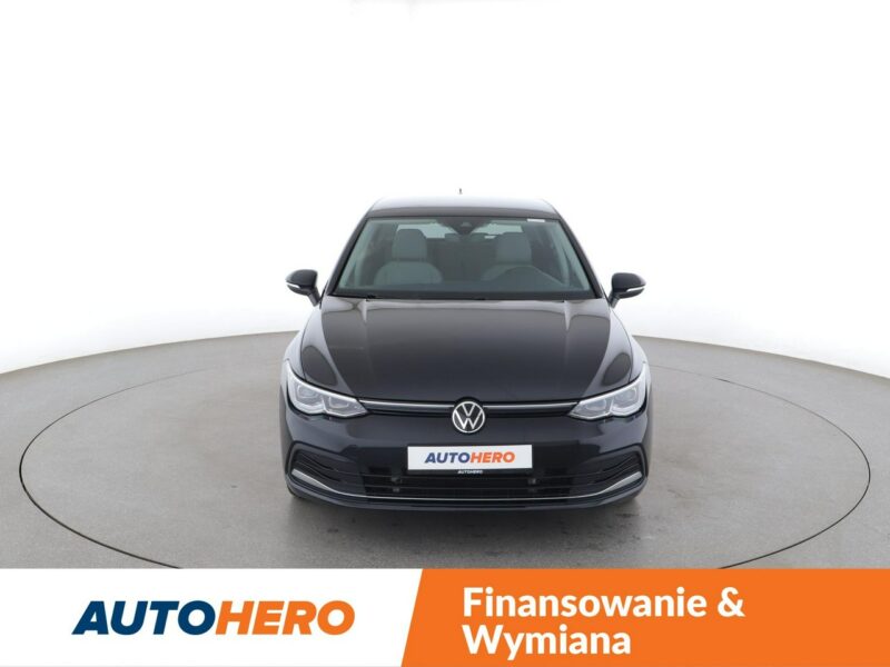 Volkswagen Golf hybryda plug-in automat alcantara virtual navi kamera ACC climatronic VIII (2020-)