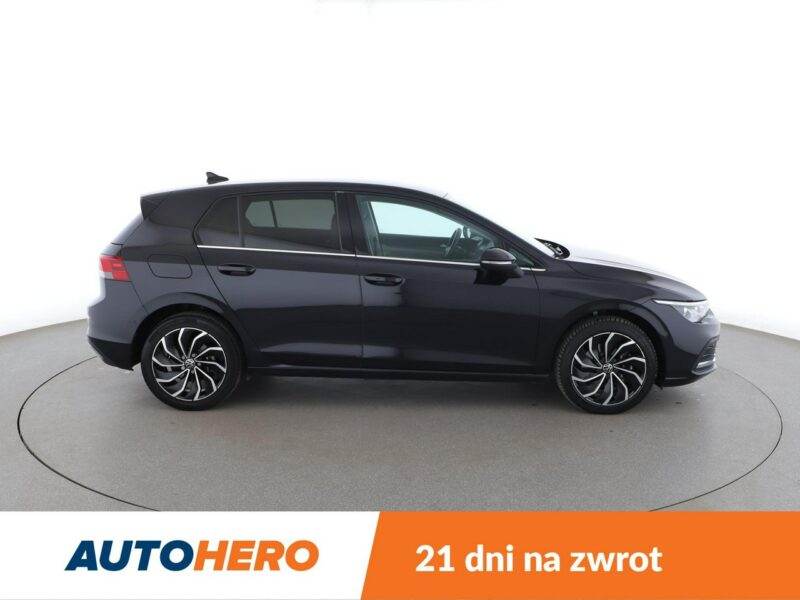 Volkswagen Golf hybryda plug-in automat alcantara virtual navi kamera ACC climatronic VIII (2020-)