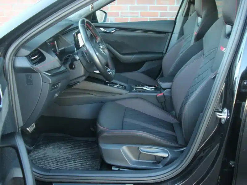 Škoda Octavia 4x4*200KM*Navi*FullLed*2xPdc*Klimatr*Android*Front/LaneAssist*Alu18* IV (2020-)
