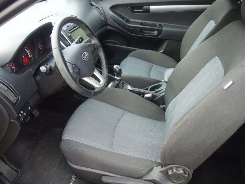 Kia Cee'd Kia ProCeed I (2006-2012)