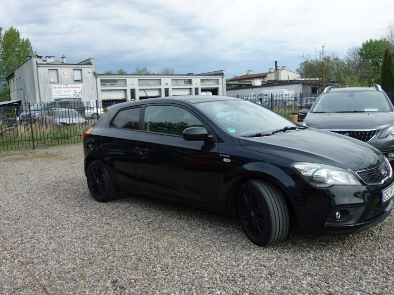 Kia Cee'd Kia ProCeed I (2006-2012)