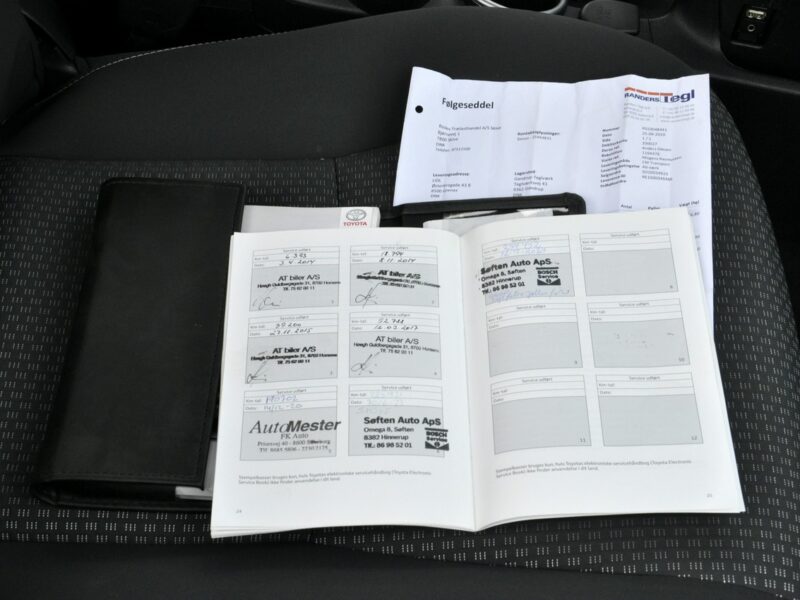 Toyota Verso 2,0D-4D 124KM Soll/7Foteli/Navi/Kamera/Climatronic/Alu/Parktronic/USB