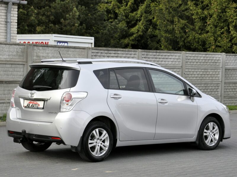 Toyota Verso 2,0D-4D 124KM Soll/7Foteli/Navi/Kamera/Climatronic/Alu/Parktronic/USB