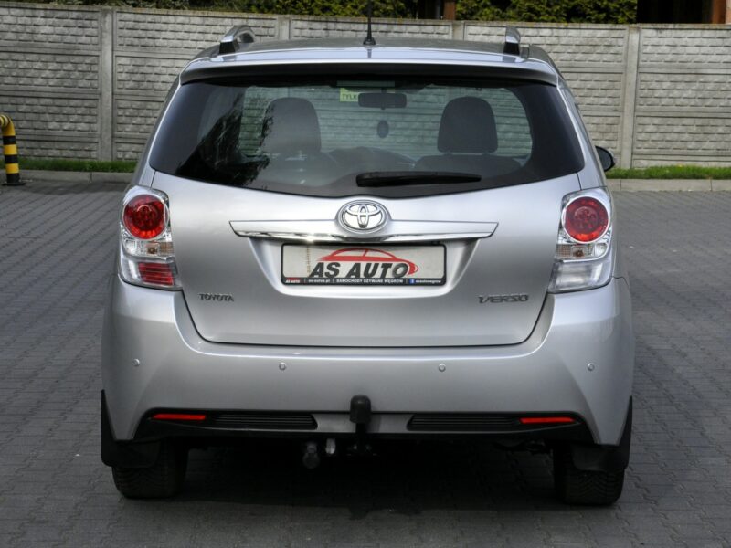 Toyota Verso 2,0D-4D 124KM Soll/7Foteli/Navi/Kamera/Climatronic/Alu/Parktronic/USB
