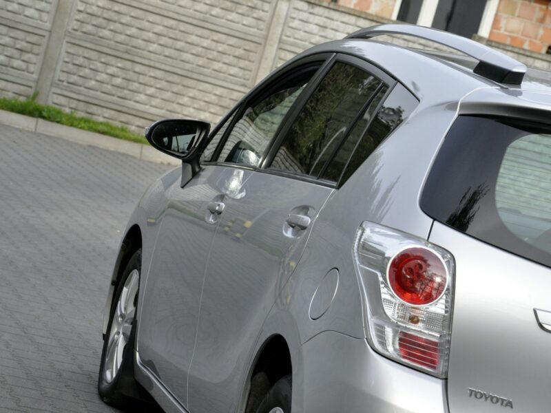 Toyota Verso 2,0D-4D 124KM Soll/7Foteli/Navi/Kamera/Climatronic/Alu/Parktronic/USB