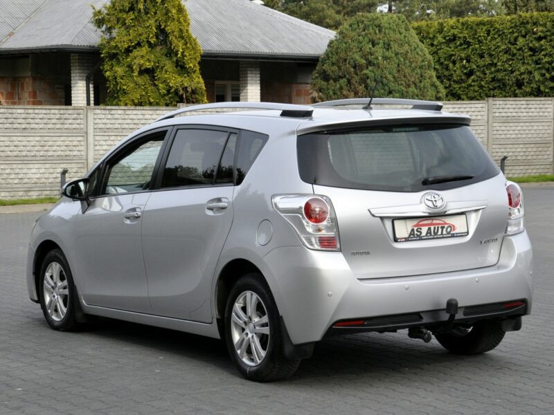 Toyota Verso 2,0D-4D 124KM Soll/7Foteli/Navi/Kamera/Climatronic/Alu/Parktronic/USB