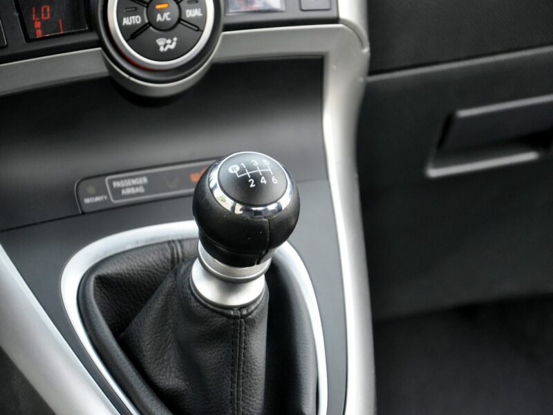 Toyota Verso 2,0D-4D 124KM Soll/7Foteli/Navi/Kamera/Climatronic/Alu/Parktronic/USB