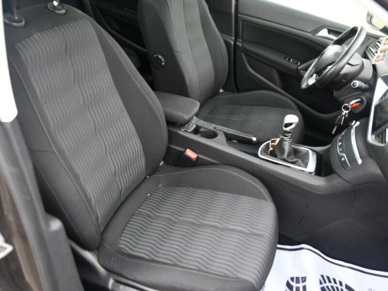 Peugeot 308 SW 1,6hdi DUDKI11 Panorama Dach.Navi.,Klimatr 2 str.Tempomat.kredyt.OKAZ III (2013-)