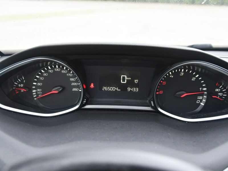 Peugeot 308 SW 1,6hdi DUDKI11 Panorama Dach.Navi.,Klimatr 2 str.Tempomat.kredyt.OKAZ III (2013-)