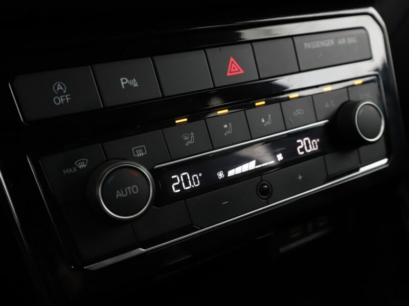 Volkswagen T-Cross R-Line Automat Virtual Navi Klima Bluetooth