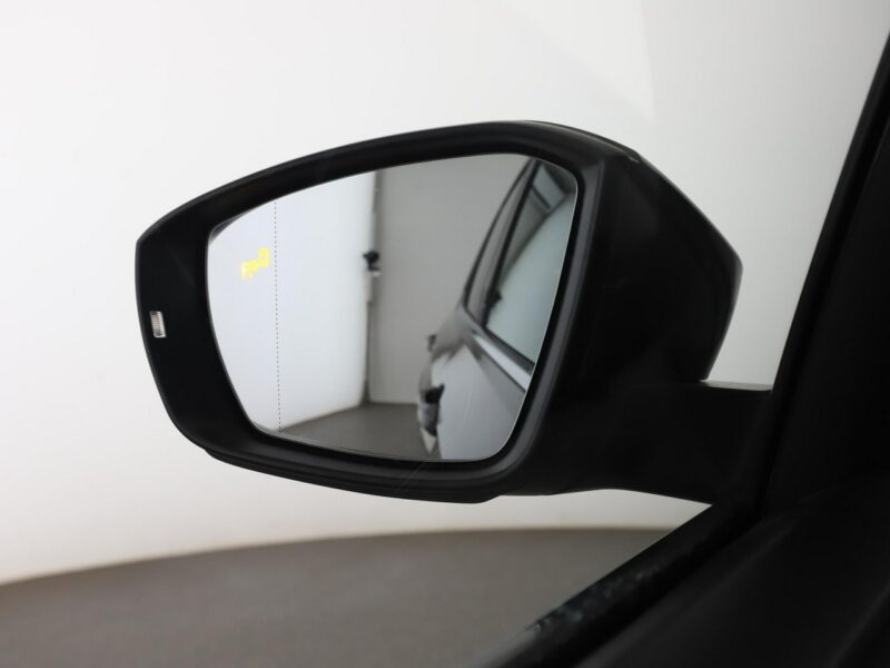 Volkswagen T-Cross R-Line Automat Virtual Navi Klima Bluetooth