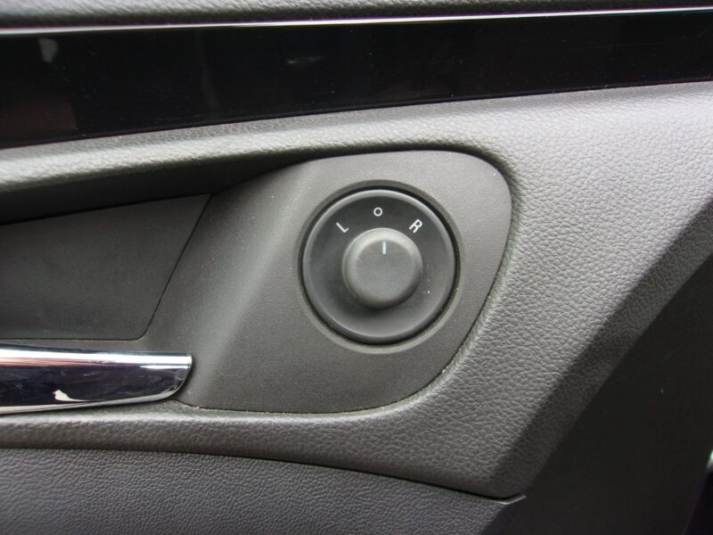 Opel Insignia Klimatronic 2-stref, Podgrz. fotele, 2 kpl. kół, Hatchback, Alu A (2008-2017)