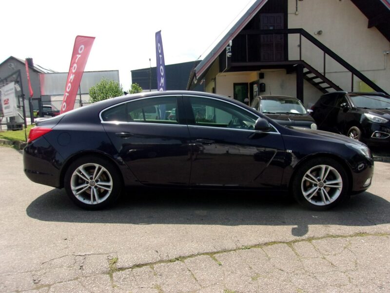 Opel Insignia Klimatronic 2-stref, Podgrz. fotele, 2 kpl. kół, Hatchback, Alu A (2008-2017)