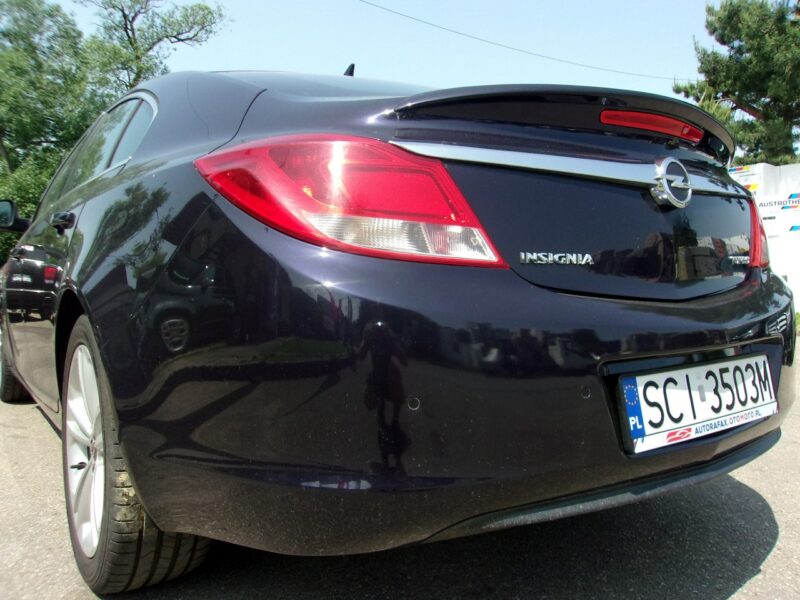 Opel Insignia Klimatronic 2-stref, Podgrz. fotele, 2 kpl. kół, Hatchback, Alu A (2008-2017)