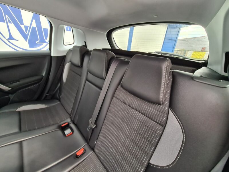 Peugeot 2008 Navi Kamera PDC Klimatronik Led Półskóry Sensory Tempomat Halogeny Alu I (2013-2019)