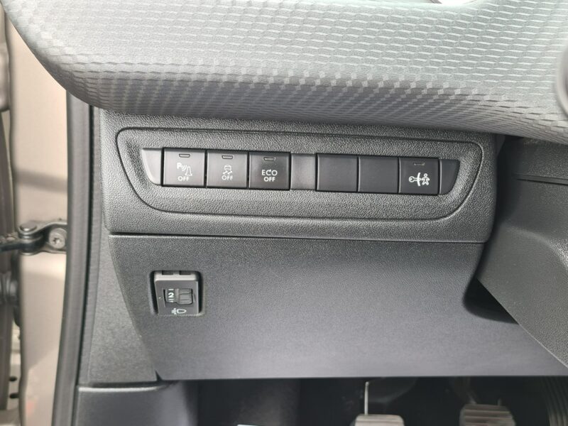 Peugeot 2008 Navi Kamera PDC Klimatronik Led Półskóry Sensory Tempomat Halogeny Alu I (2013-2019)