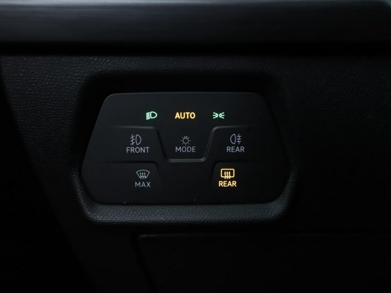 Cupra Formentor FV23% DSG virtual navi kamera ACC FullLED climatronic Asystenci