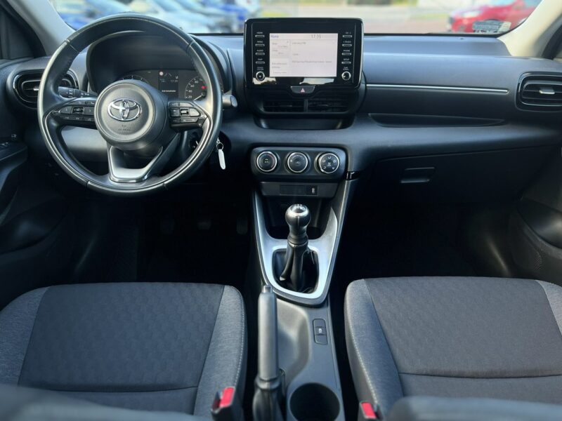 Toyota Yaris Salon Polska Poleasingowy I właściciel Serwis ASO VAT 23% Bezwypadkowy IV (2020-)