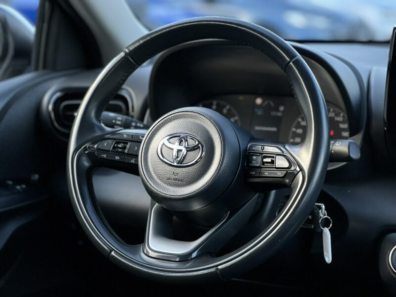Toyota Yaris Salon Polska Poleasingowy I właściciel Serwis ASO VAT 23% Bezwypadkowy IV (2020-)