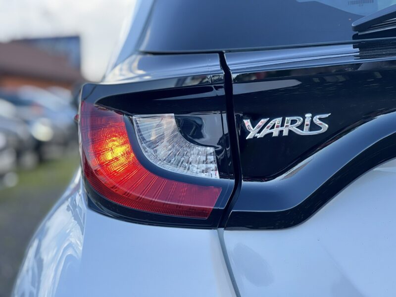 Toyota Yaris Salon Polska Poleasingowy I właściciel Serwis ASO VAT 23% Bezwypadkowy IV (2020-)