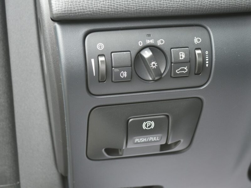 Volvo XC 60 2.0 D3 5-cylindrów Automat Serwisowany w ASO Navi Bluetooth 249 tys.km I (2008-2017)