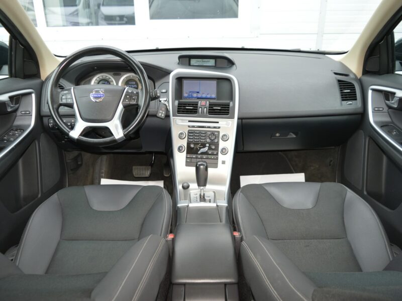 Volvo XC 60 2.0 D3 5-cylindrów Automat Serwisowany w ASO Navi Bluetooth 249 tys.km I (2008-2017)