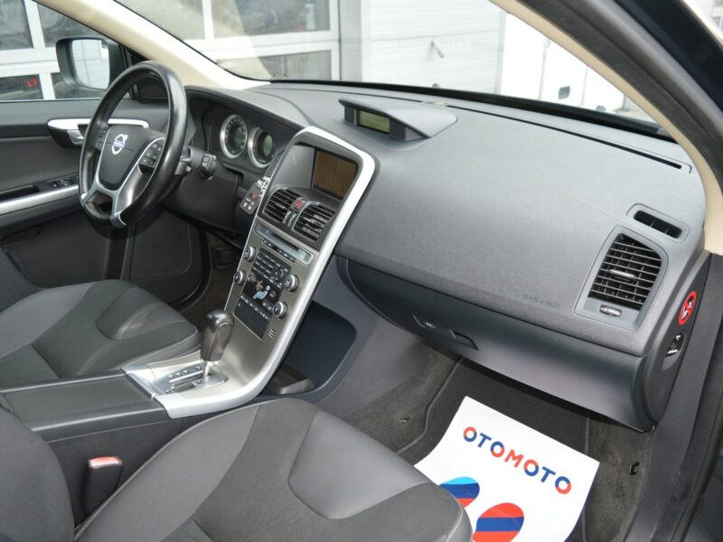 Volvo XC 60 2.0 D3 5-cylindrów Automat Serwisowany w ASO Navi Bluetooth 249 tys.km I (2008-2017)