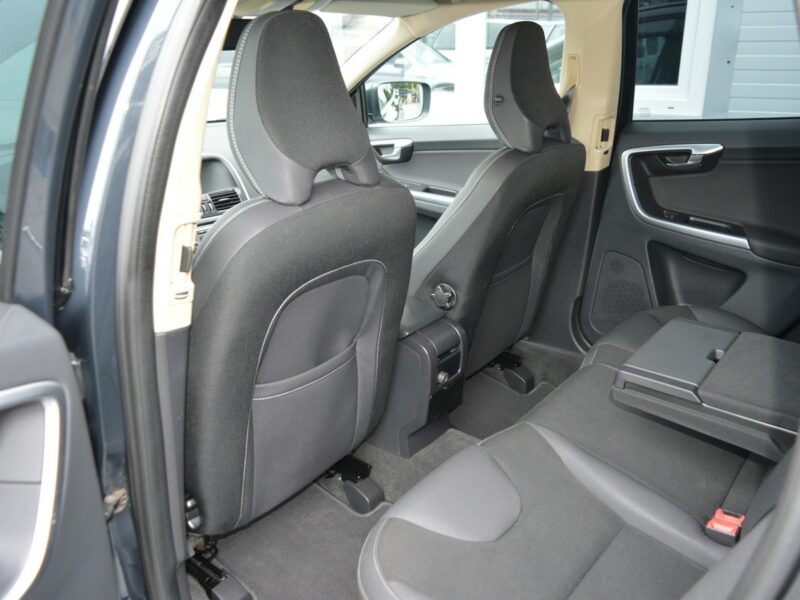 Volvo XC 60 2.0 D3 5-cylindrów Automat Serwisowany w ASO Navi Bluetooth 249 tys.km I (2008-2017)