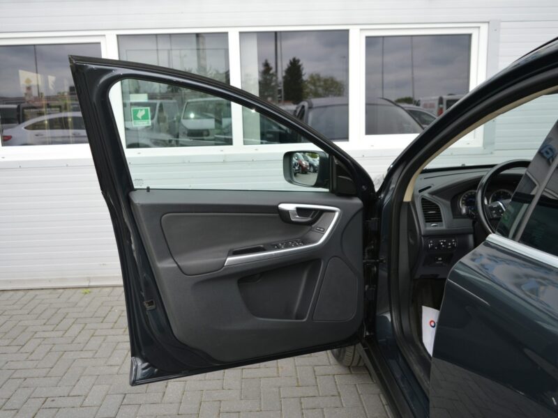 Volvo XC 60 2.0 D3 5-cylindrów Automat Serwisowany w ASO Navi Bluetooth 249 tys.km I (2008-2017)