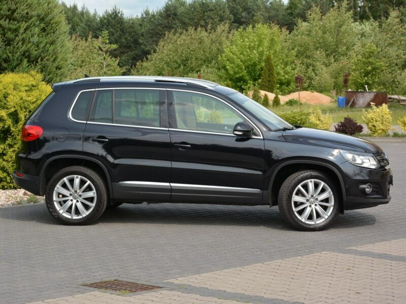 Volkswagen Tiguan 4-Motion Panorama Skóry Ledy Bi-xenony Navi Kamera 2xParktr. Hak I (2007-2016)