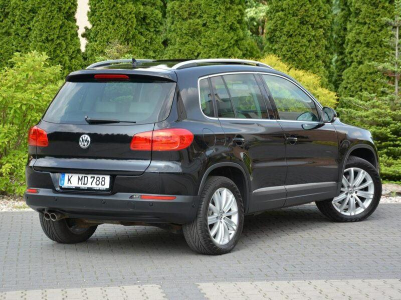 Volkswagen Tiguan 4-Motion Panorama Skóry Ledy Bi-xenony Navi Kamera 2xParktr. Hak I (2007-2016)